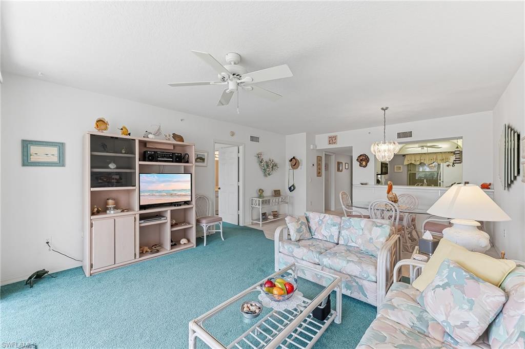 4421 Bay Beach Ln 623 Property Photo 6