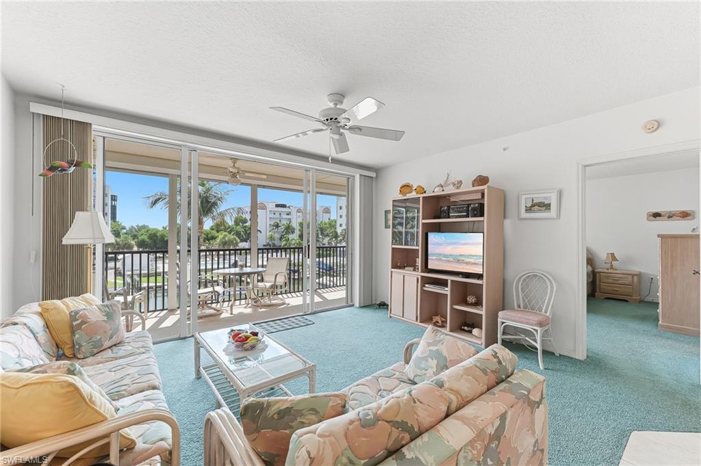 4421 Bay Beach Ln 623 Property Photo 7