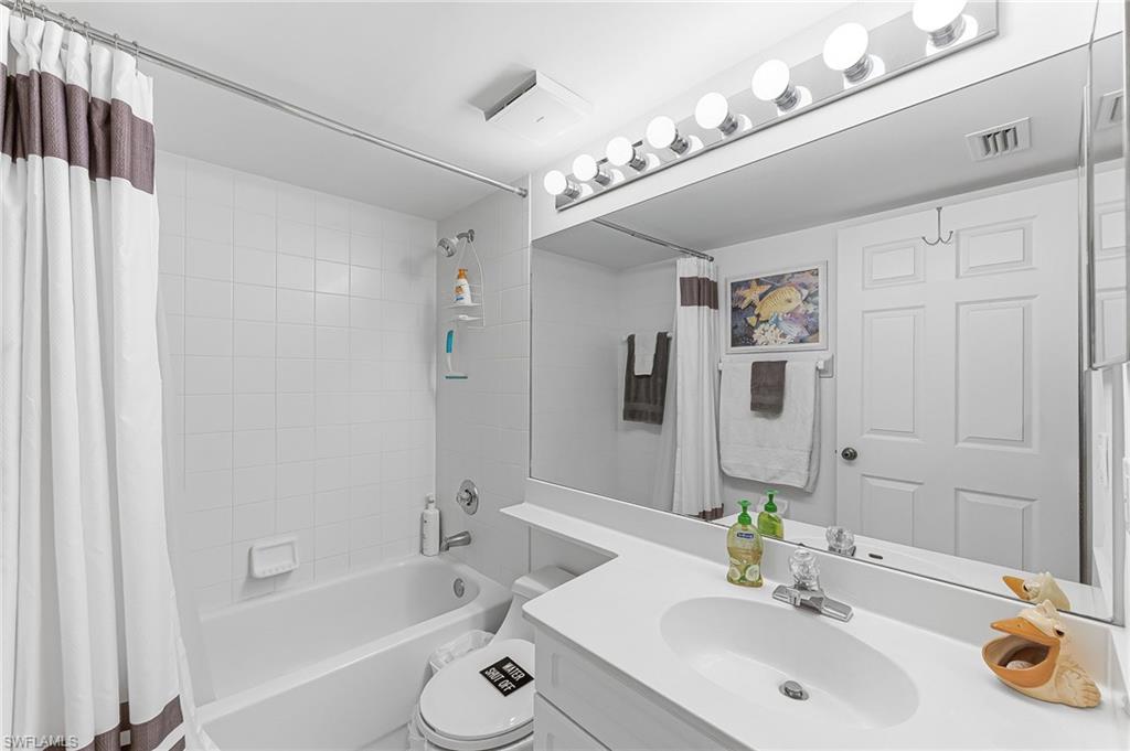 4421 Bay Beach Ln 623 Property Photo 12