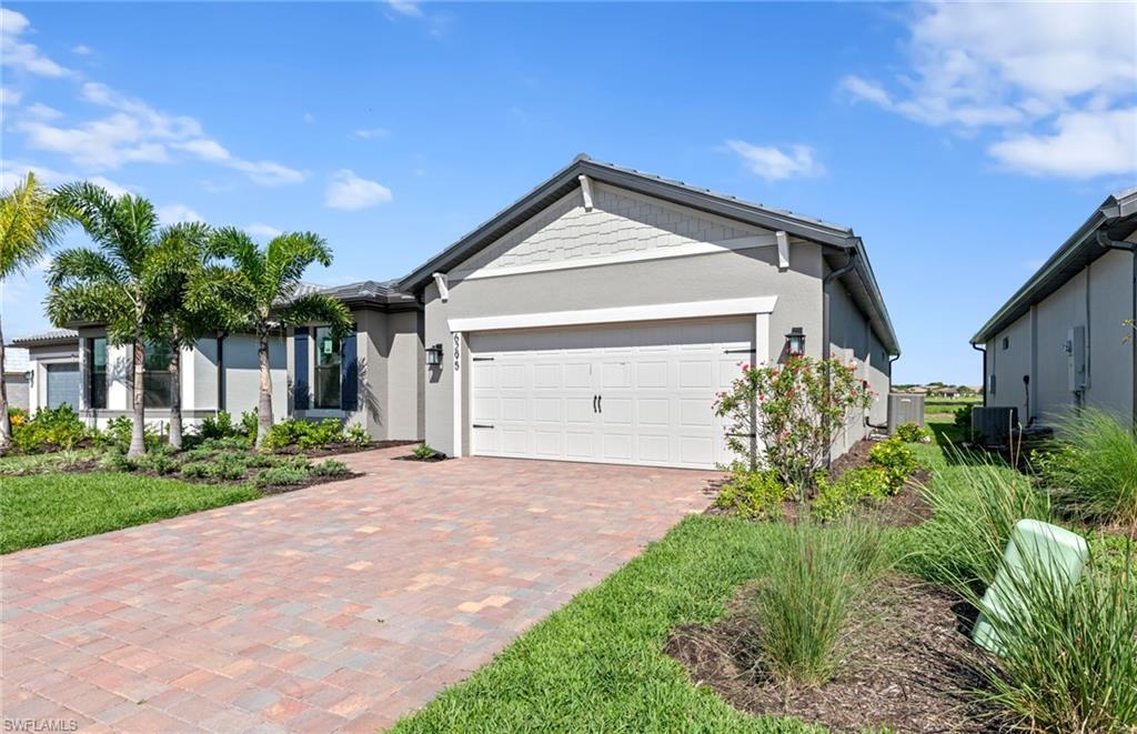 6295 Van Buren Ct Property Photo 4