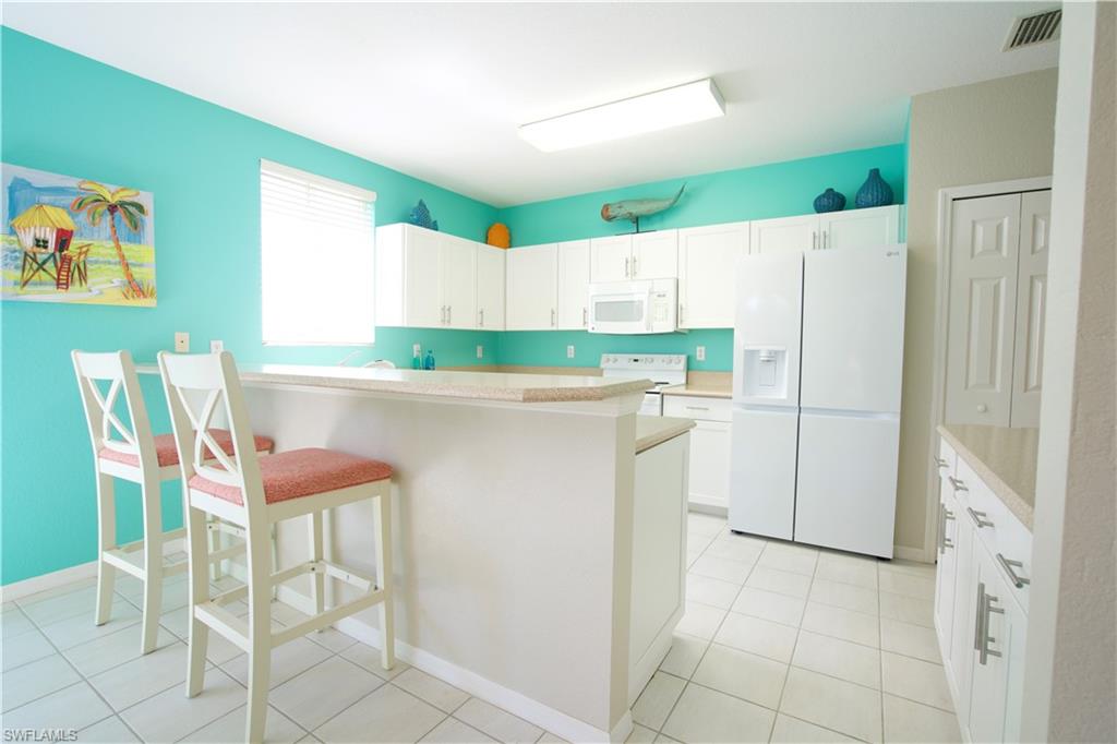 8471 Southbridge Dr 4 Property Photo 10