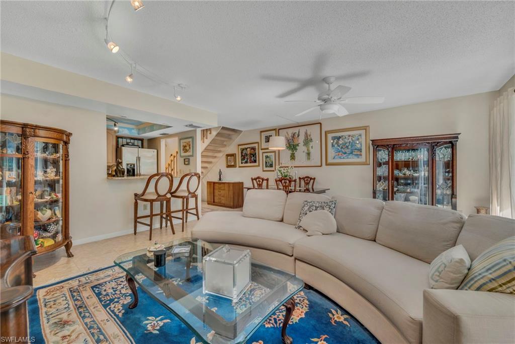 870 Meadowland Dr F Property Photo 3