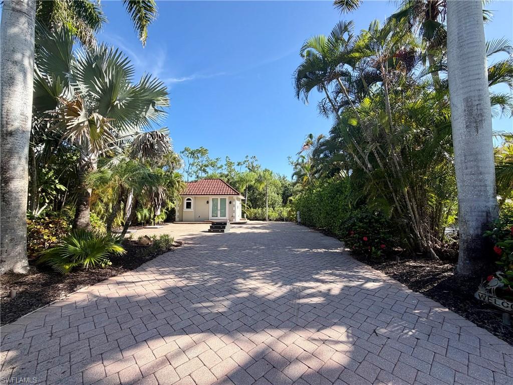 4874 Southern Breeze Dr Property Photo 3