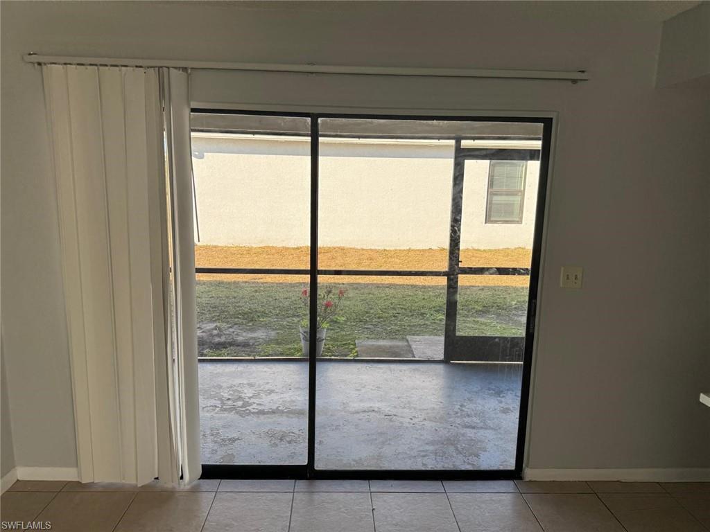 3004 Santa Barbara Blvd A - B Property Photo 8