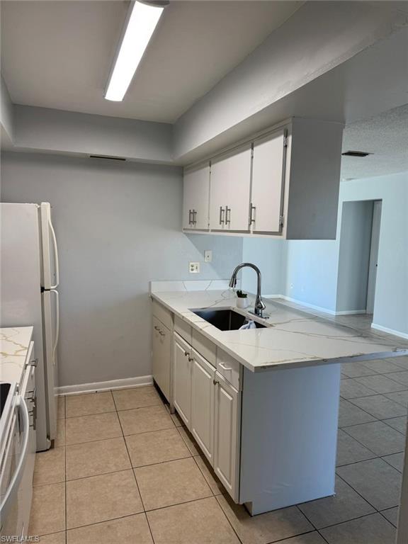3004 Santa Barbara Blvd A - B Property Photo 13