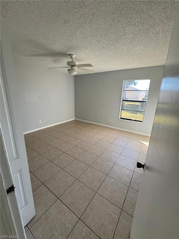3004 Santa Barbara Blvd A - B Property Photo 17