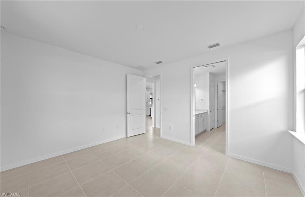 6384 Honor Way Property Photo 12