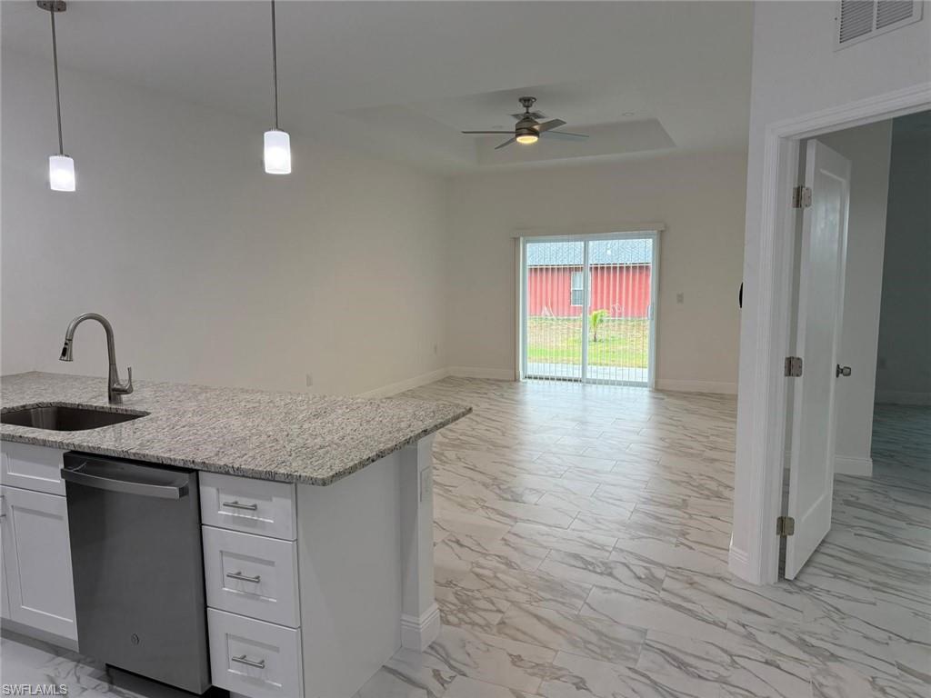 5249-5251 Centennial Blvd Property Photo 11