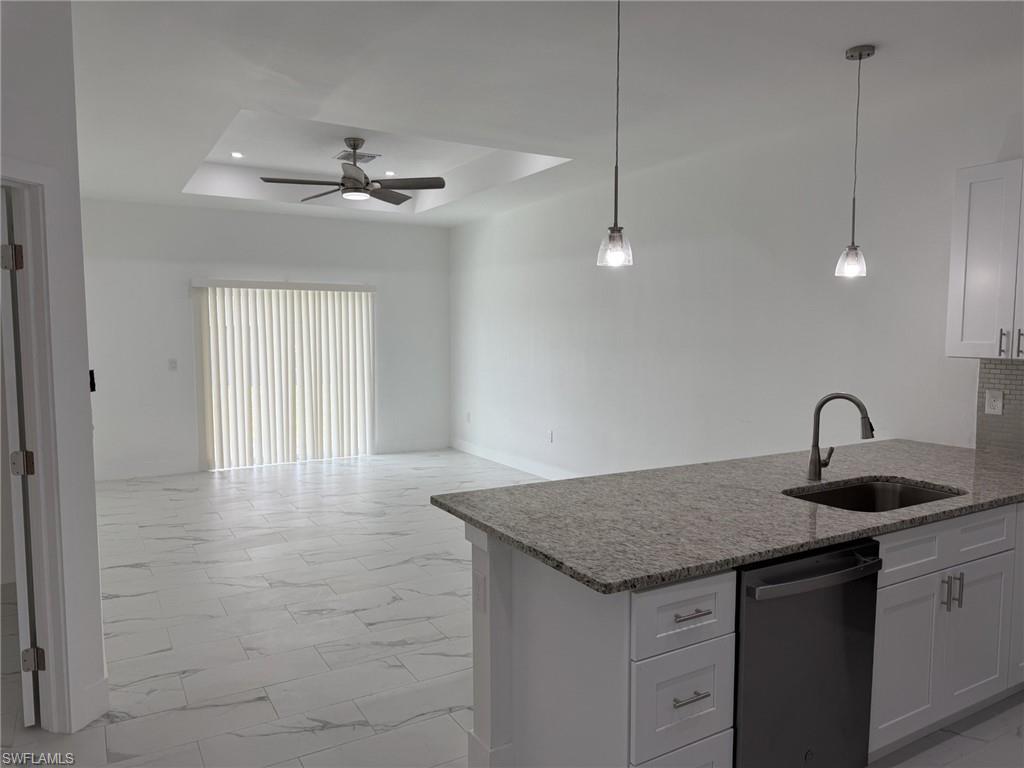 5253-5255 Centennial Blvd Property Photo 3