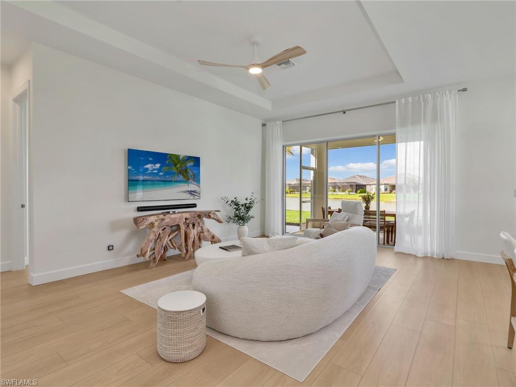 11934 Molto Dr Property Photo 8