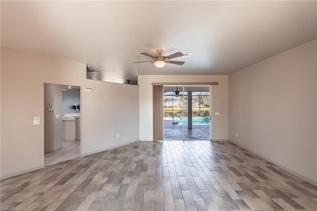 8361 Trentwood Ct Property Photo 8