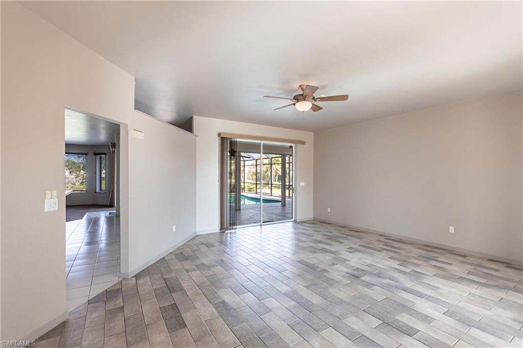 8361 Trentwood Ct Property Photo 10