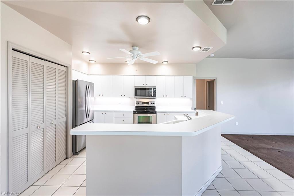 8361 Trentwood Ct Property Photo 13