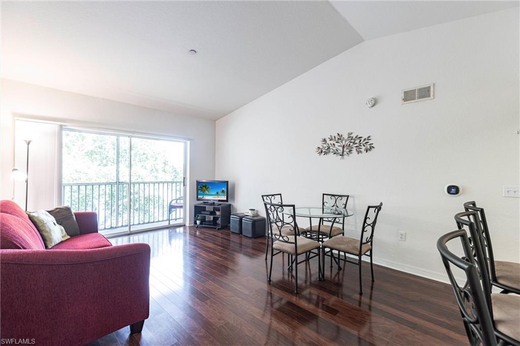 8274 Key Royal Cir 1036 Property Photo 4