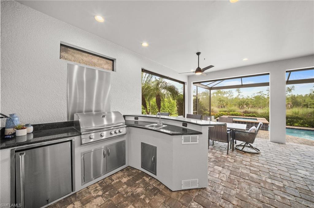 8879 Vaccaro Ct Property Photo 14