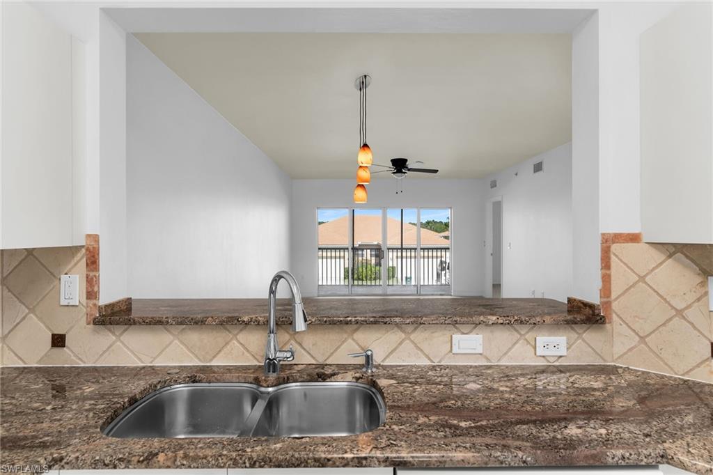 7835 Regal Heron Cir 202 Property Photo 7