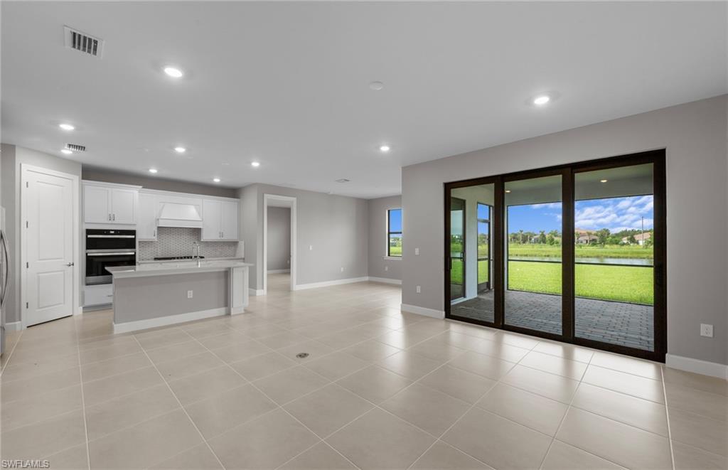 3579 Loyalty Loop Property Photo 12