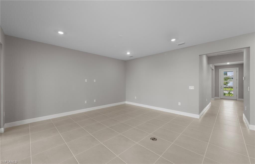 3579 Loyalty Loop Property Photo 14
