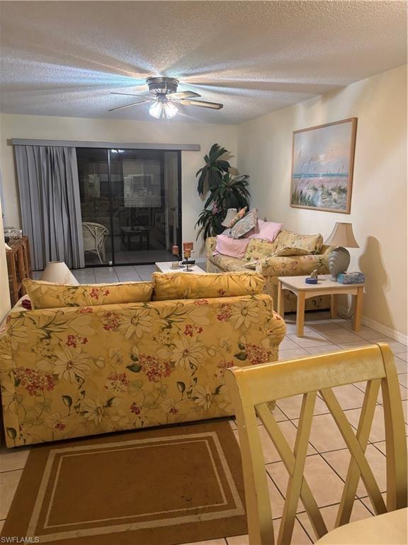 9285 Lake Park Dr 101 Property Photo 11