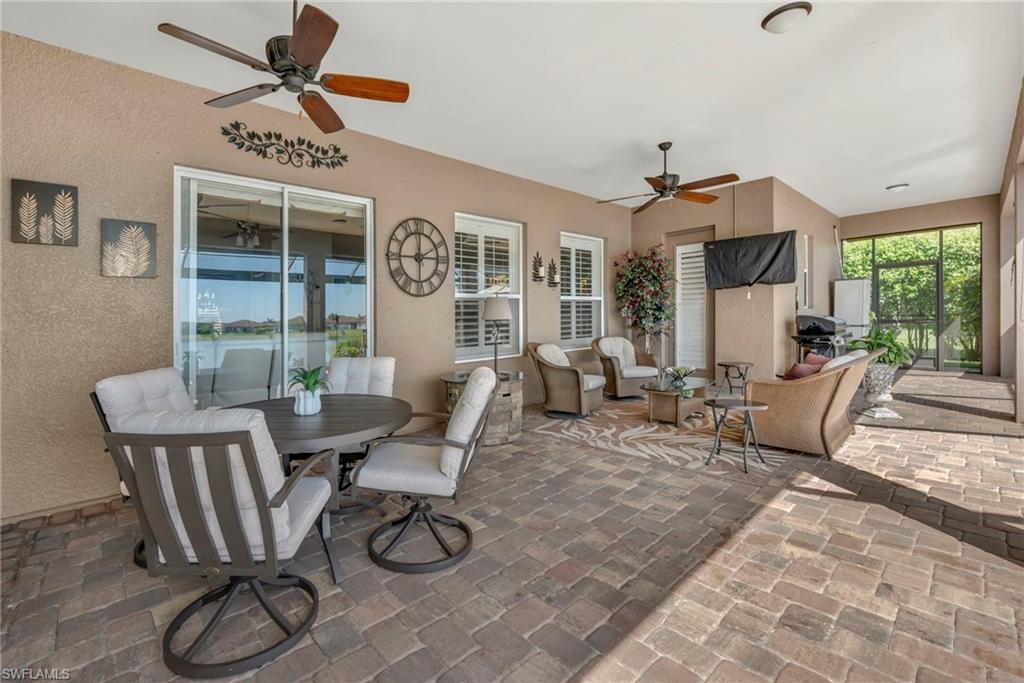 2111 Grove Dr Property Photo 15