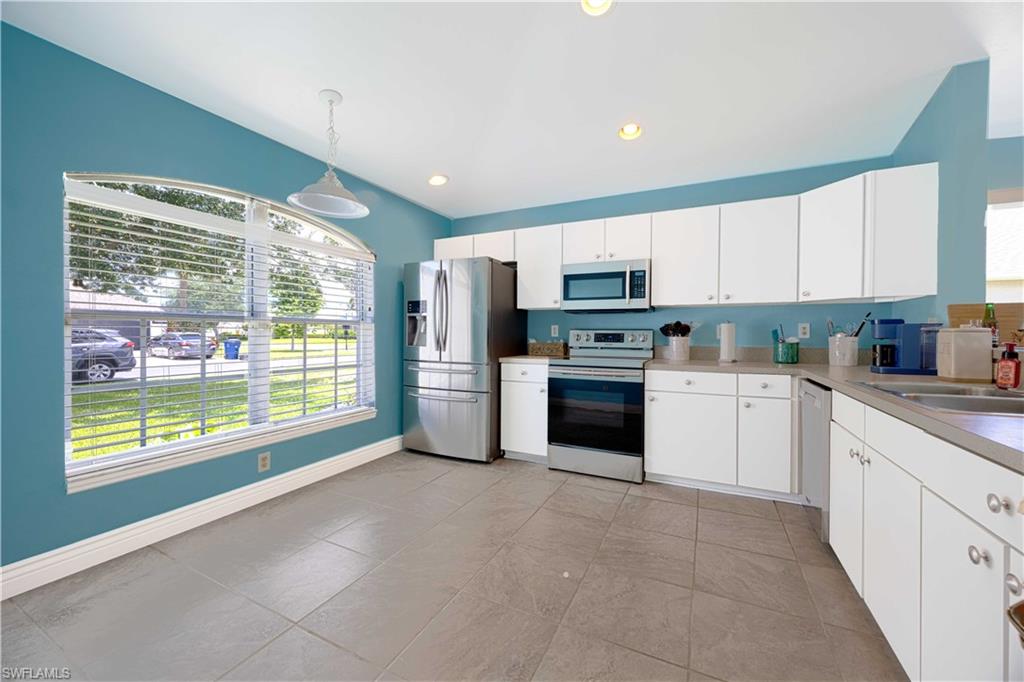 15633 Beachcomber Ave Property Photo 12