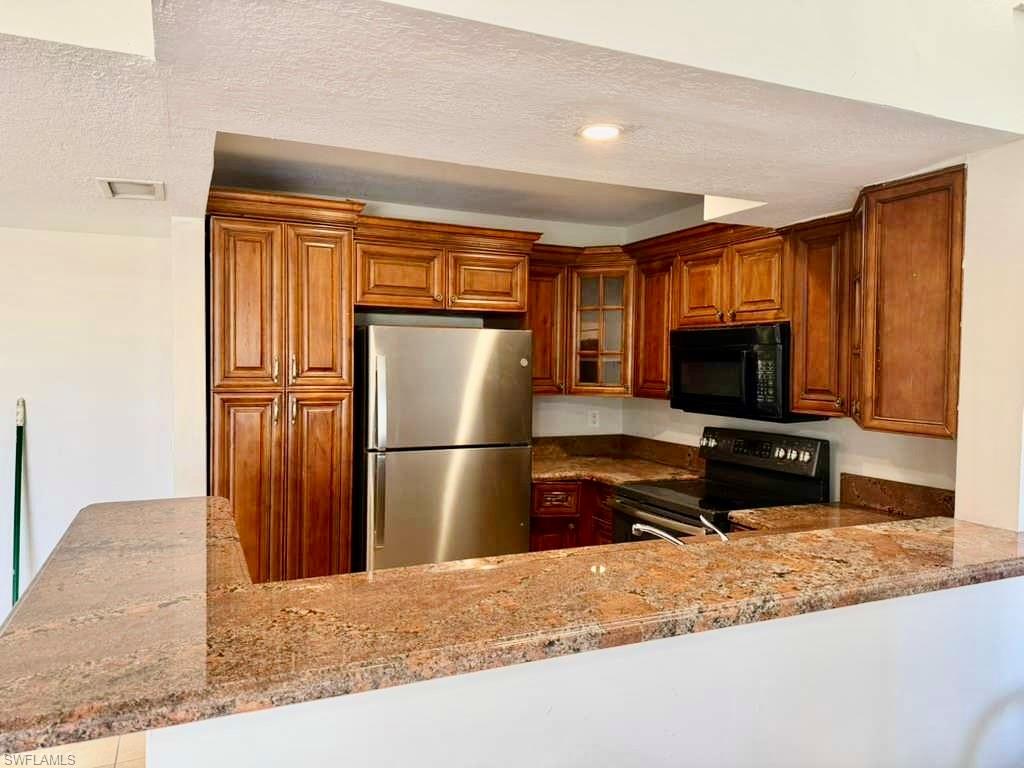 169 Santa Clara Dr 11 Property Photo 9