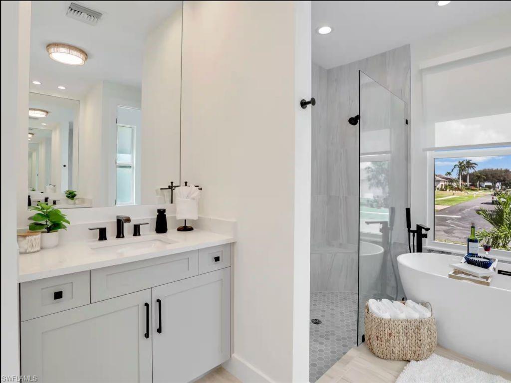 138 Greenbrier St Property Photo 27