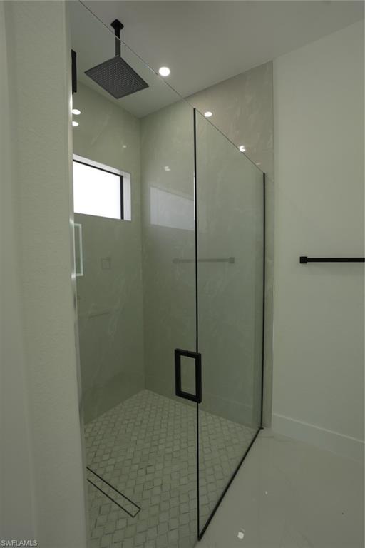 2512 40th St Sw Property Photo 3