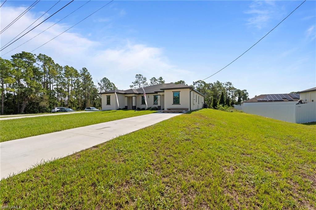 907 Homestead Rd S 2 Property Photo 3