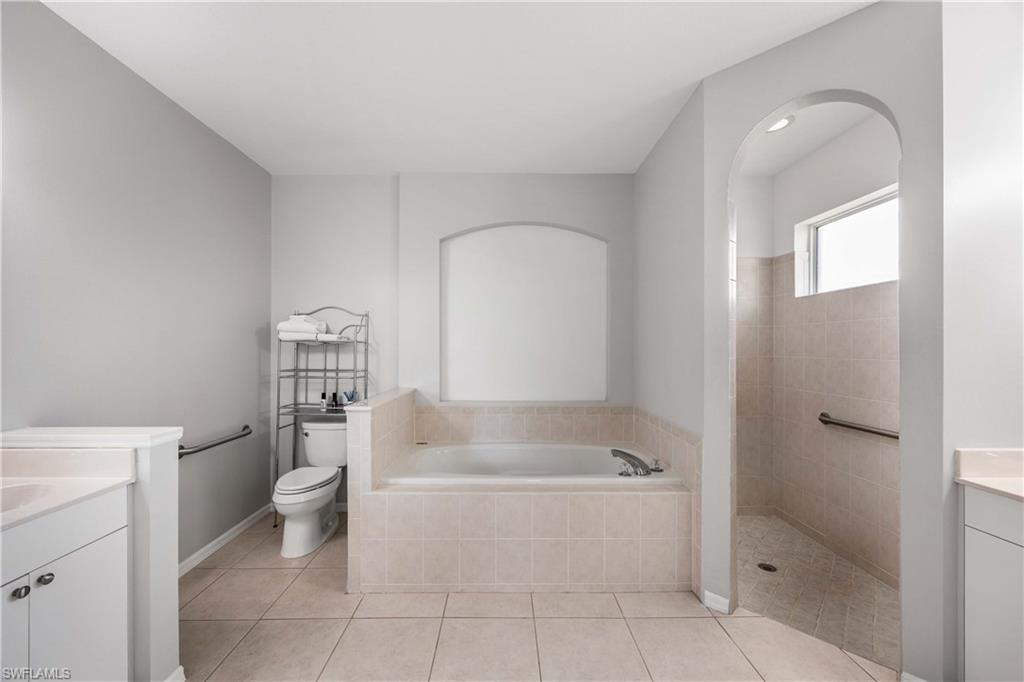 9882 El Greco Cir Property Photo 17