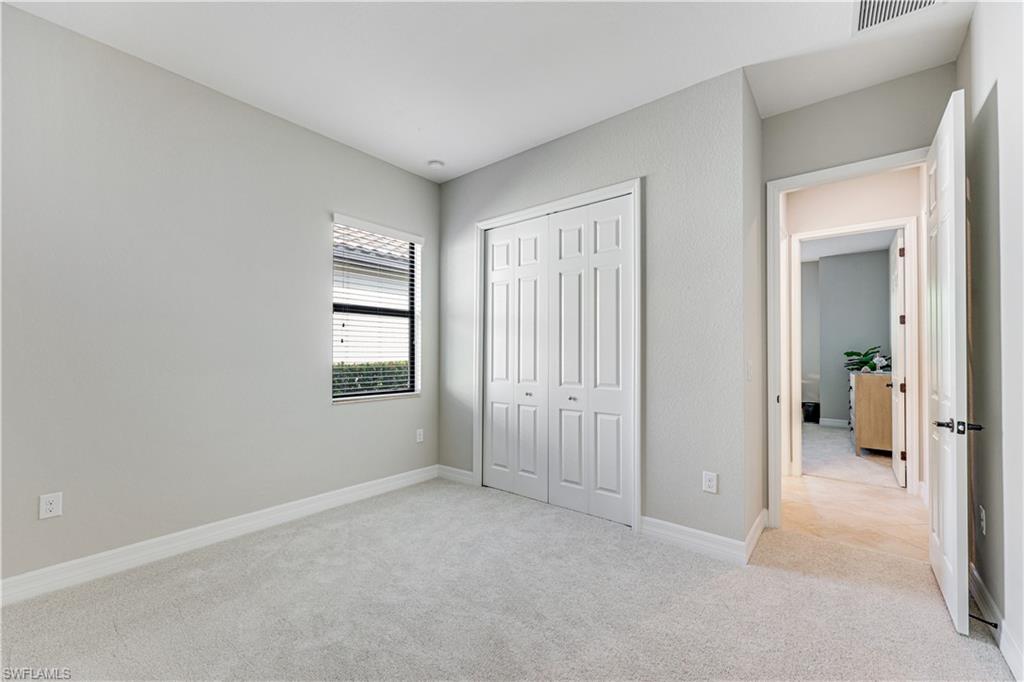 12840 Kinross Ln Property Photo 14