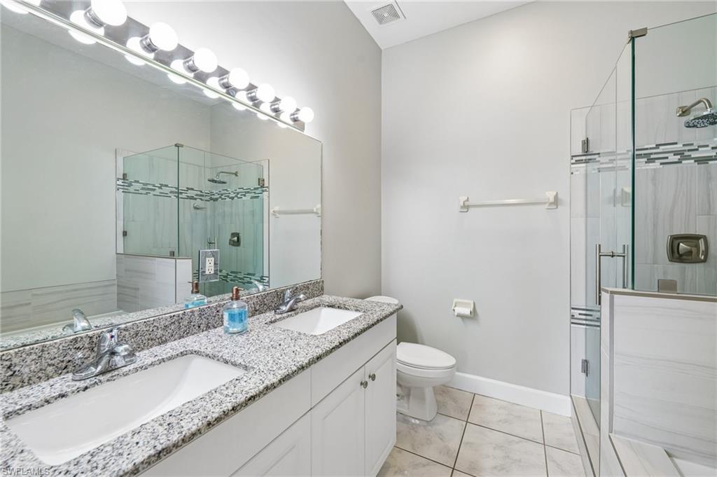 349 Dover Pl 203 Property Photo 16