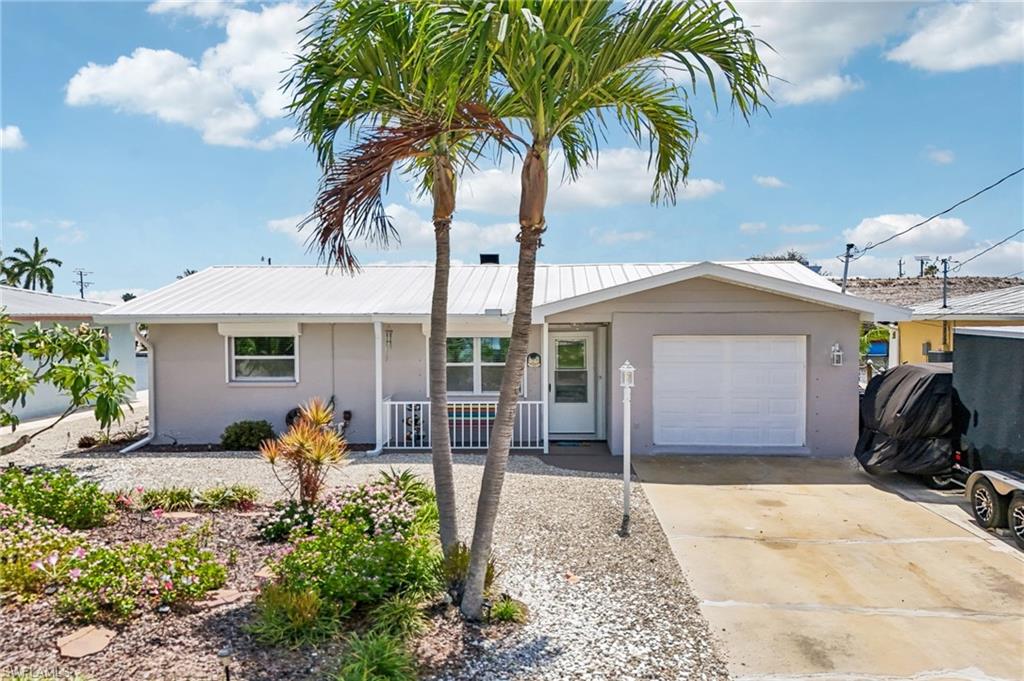 3050 York RD Property Photo 1