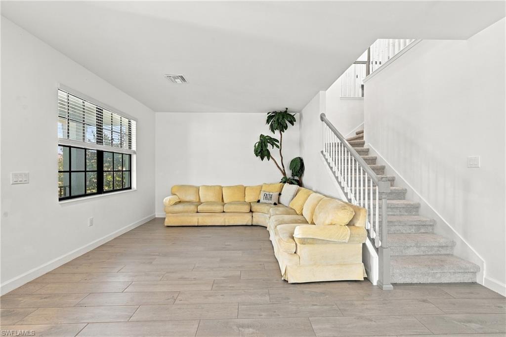 11299 Canopy Loop Property Photo 3