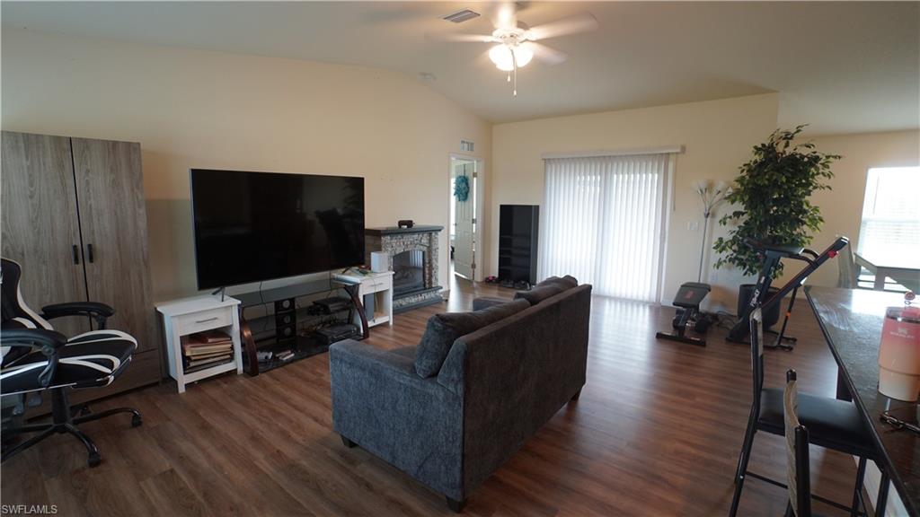 7012 Ramrod Cir Property Photo 3