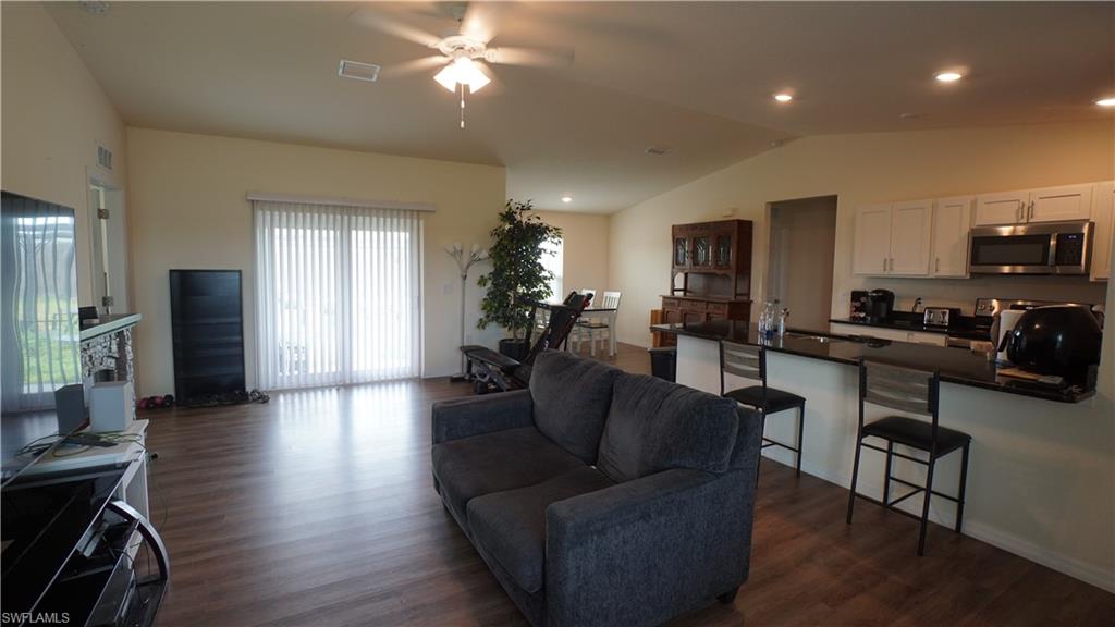 7012 Ramrod Cir Property Photo 4