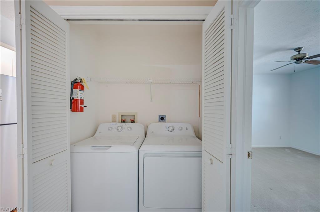 1542 Trafalgar Ln B Property Photo 11