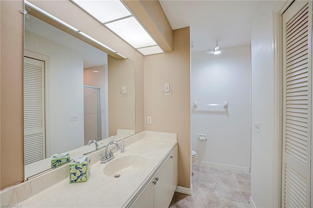 1542 Trafalgar Ln B Property Photo 15