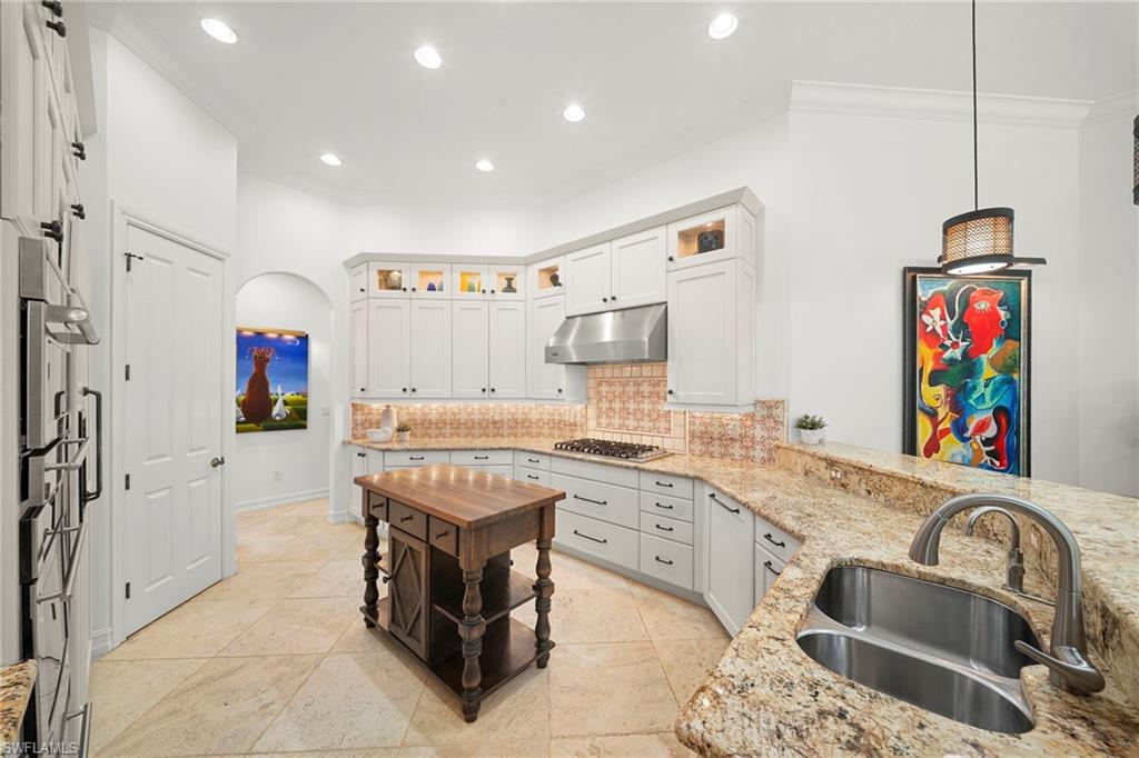 6477 Costa Cir Property Photo 15