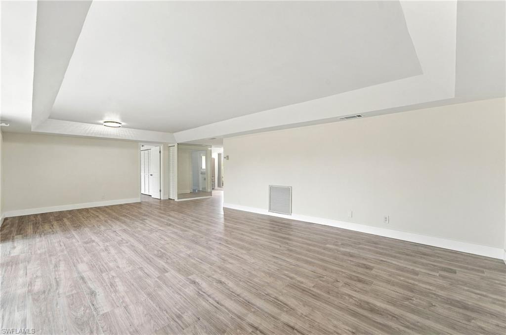 379 Palm Dr 3 Property Photo 5