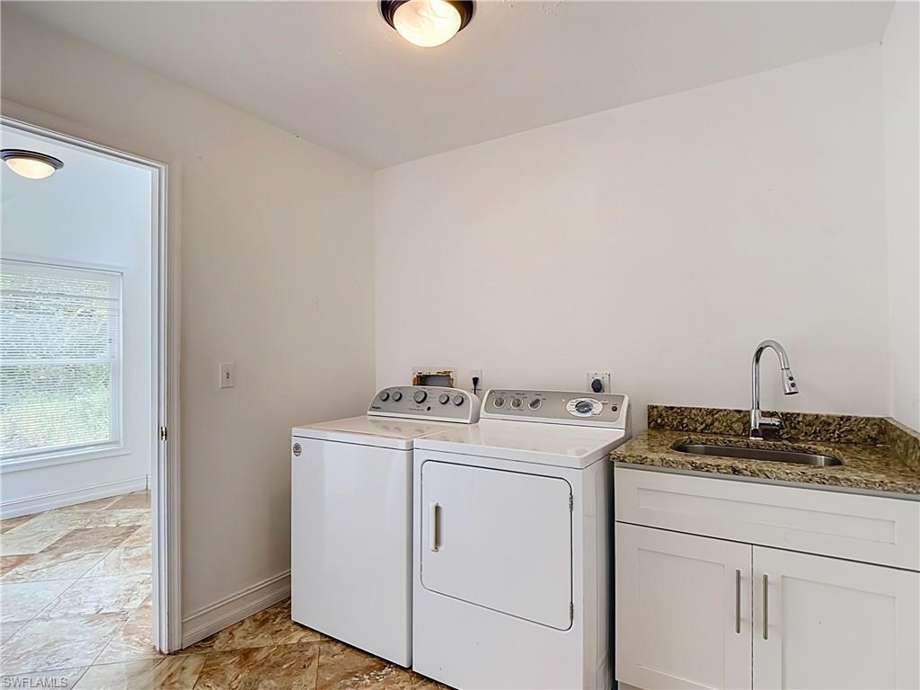 56 Grey Wing Pt Property Photo 21