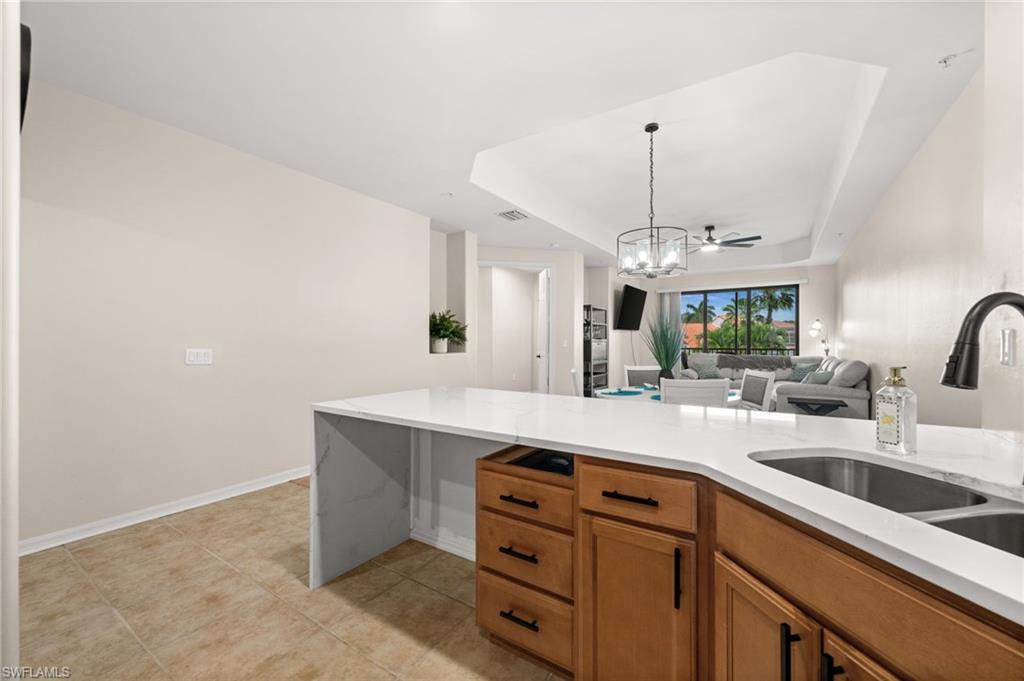 15121 Laguna Dr 102 Property Photo 13