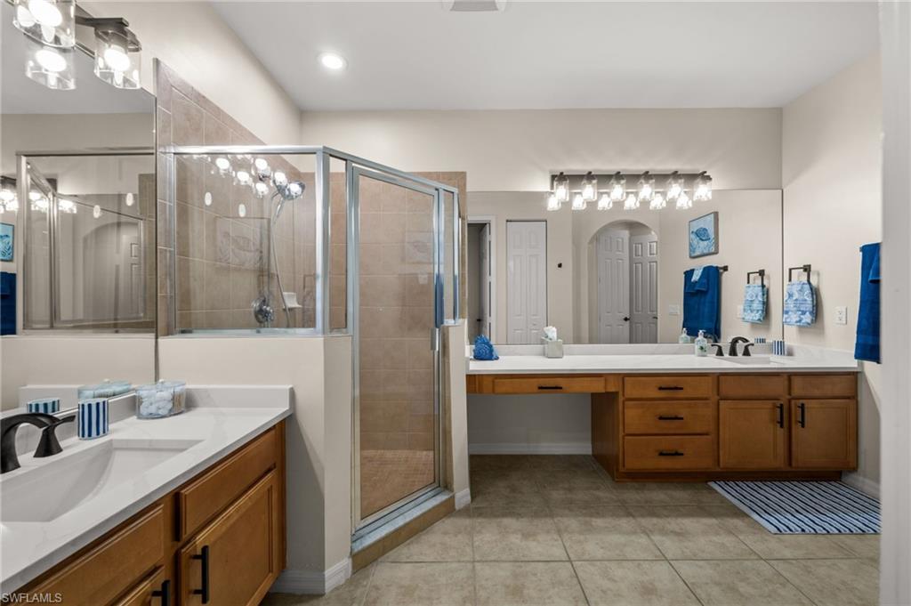 15121 Laguna Dr 102 Property Photo 20