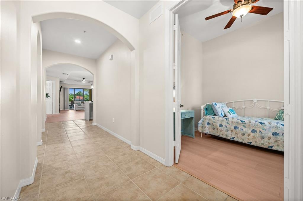 15121 Laguna Dr 102 Property Photo 24