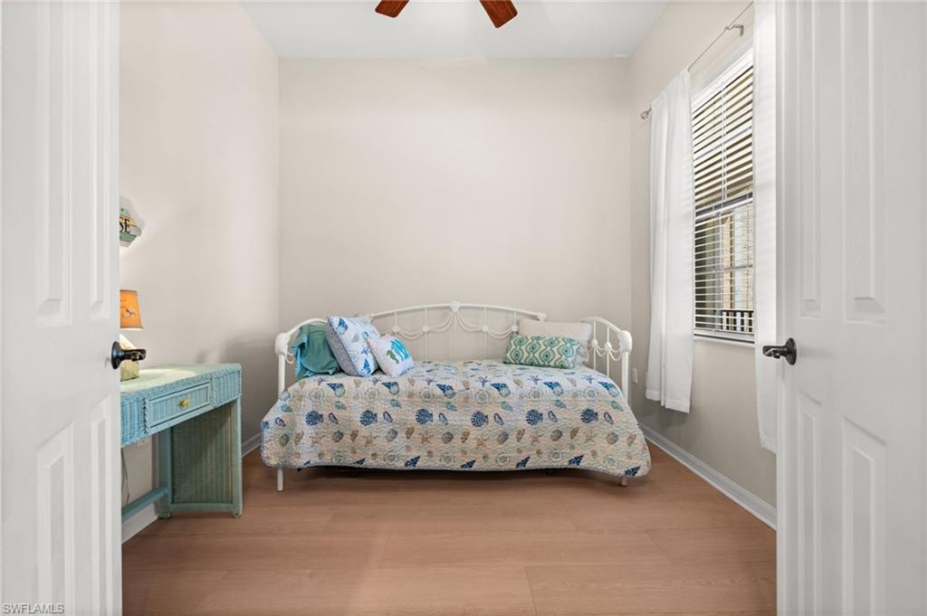 15121 Laguna Dr 102 Property Photo 25