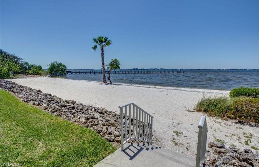 15121 Laguna Dr 102 Property Photo 42