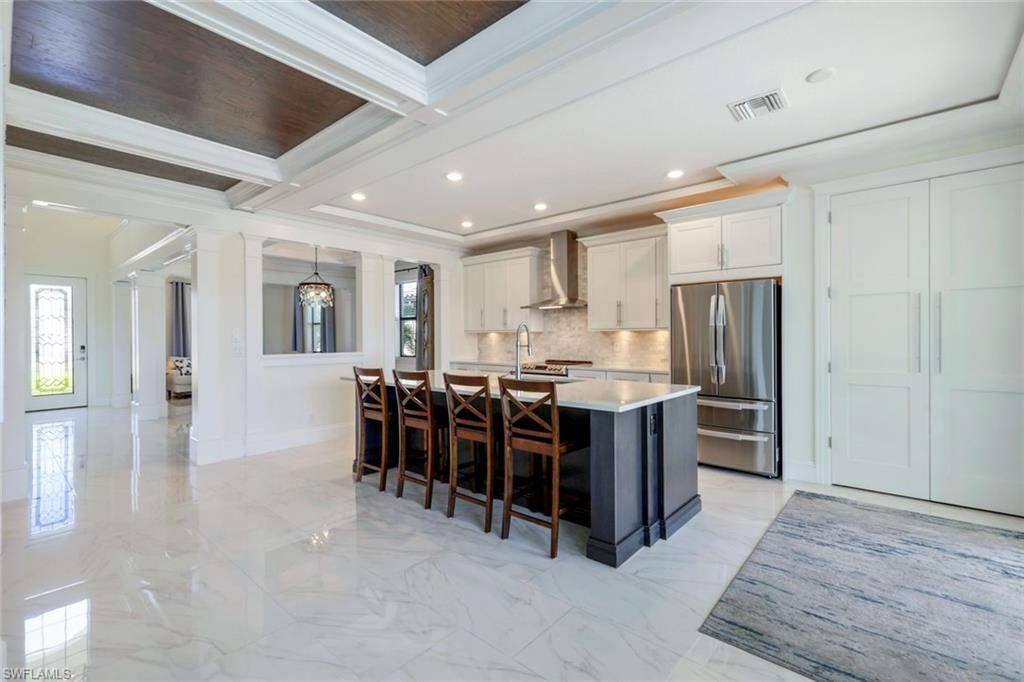 9250 Shadow Oak Ln Property Photo 10