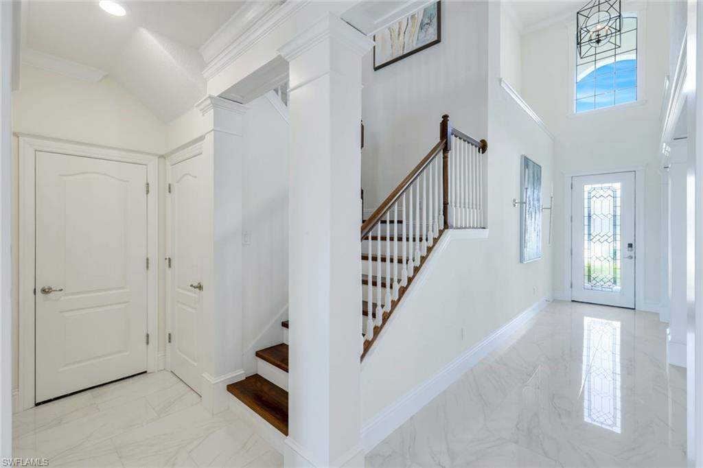 9250 Shadow Oak Ln Property Photo 15