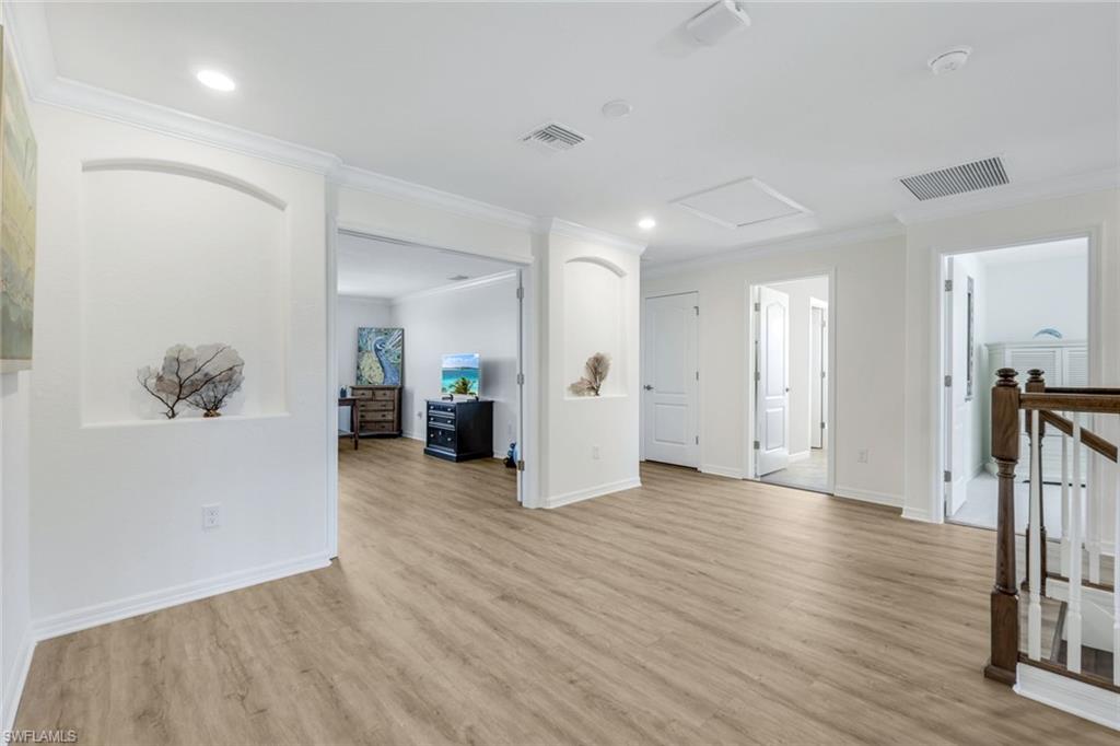 9250 Shadow Oak Ln Property Photo 20