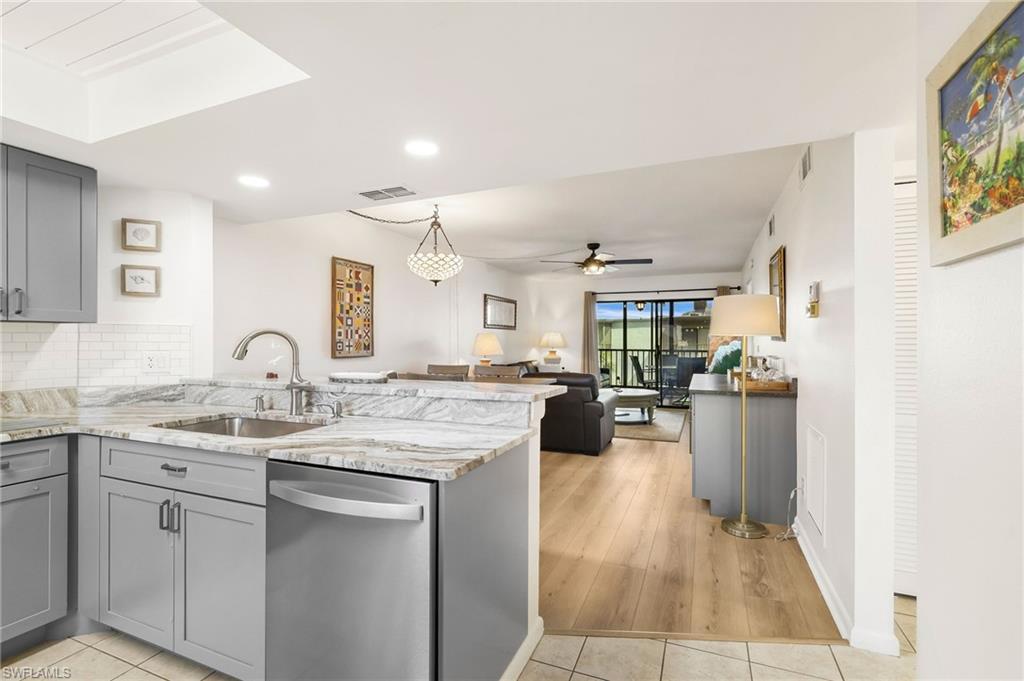 6645 Estero Blvd 305 Property Photo 3